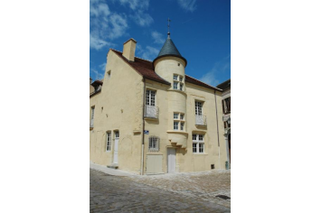 La Maison des Sires restaurée OT Avallon